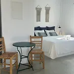 Apartment Blue And White Mykonos Ap2